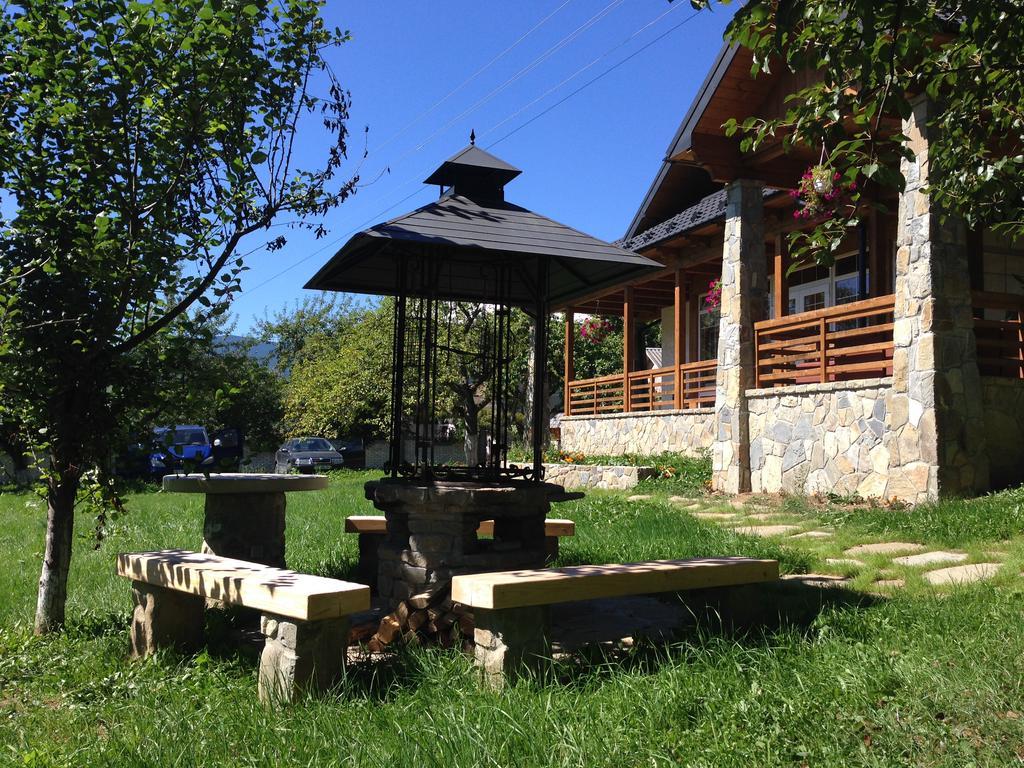Cottage Familiya Verkhovyna Luaran gambar